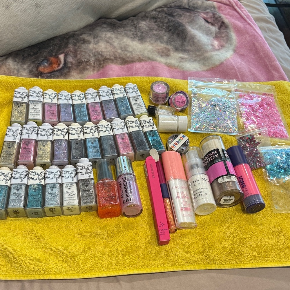 41 Assorted Women’s Glitter & Sparkle Makeup Kit - Pink, Blue, Silver, Gold